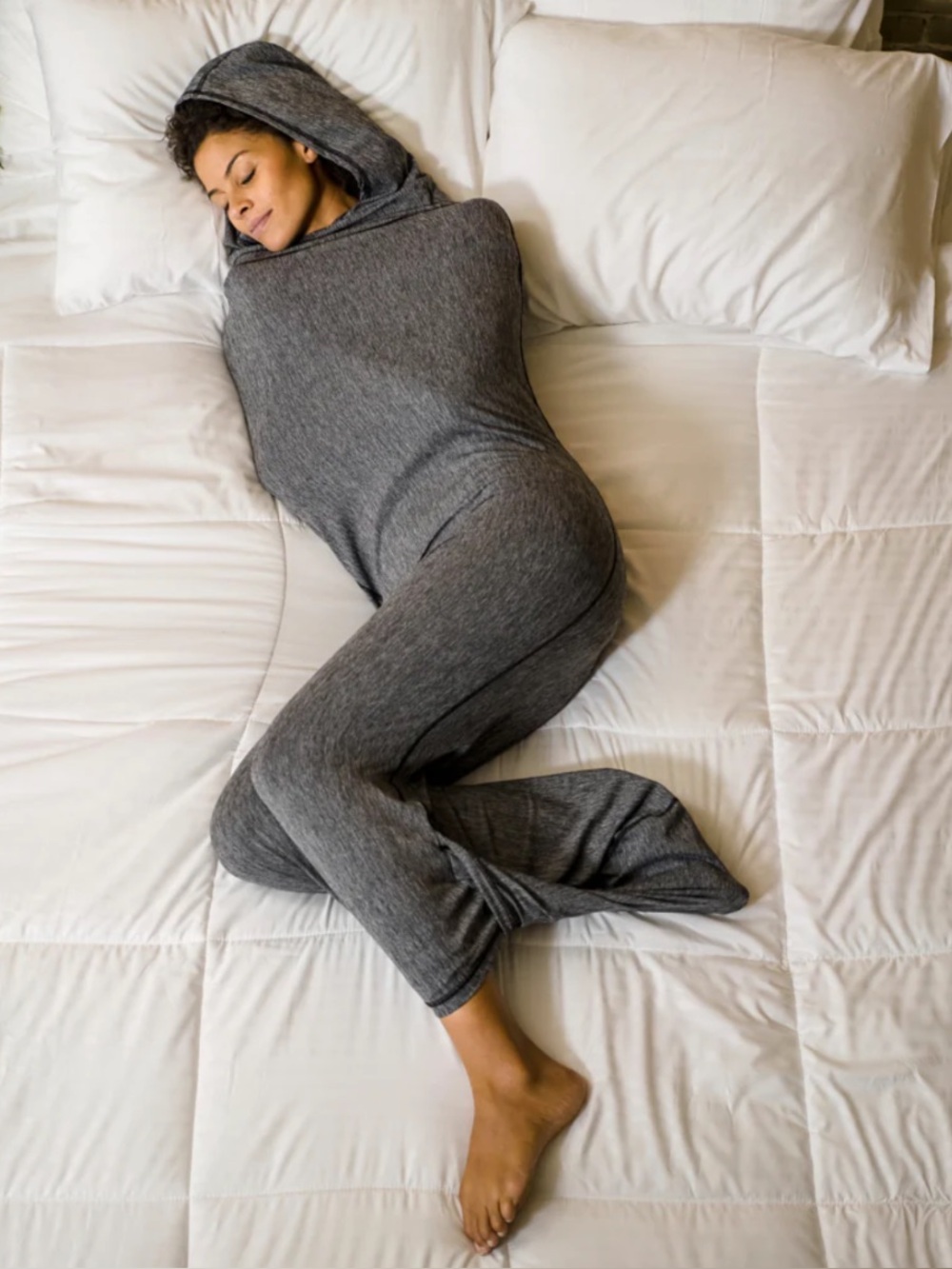 hug sleep the hooded sleep pod size small